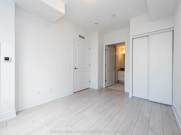 30 Elm Dr W #601 — Photo 20