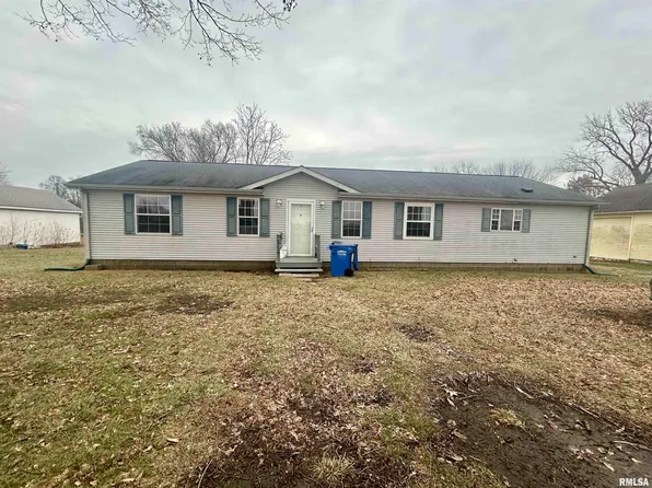 319 S Sheridan St, Edinburg, IL 62531