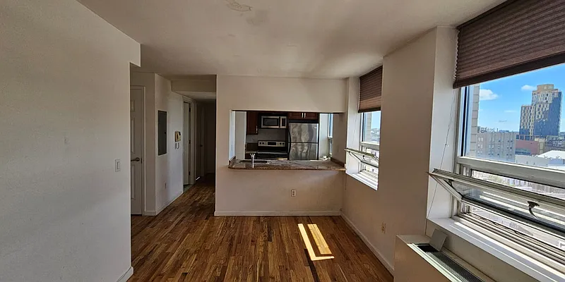 Rented by Farside Realty LLC | media 4