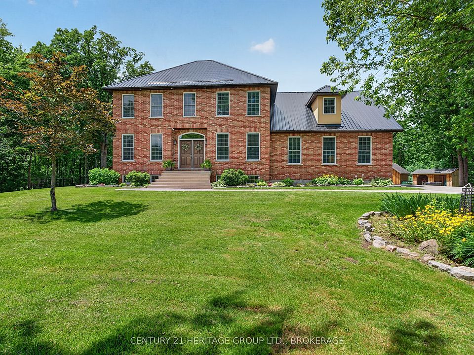 1st image of 13 Fawn Brook Dr