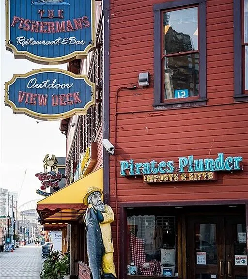 1950 Alaskan Way #335 — Photo 12