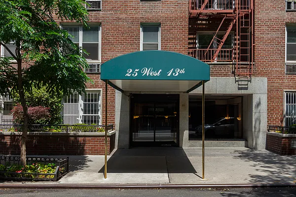 Rented by REMAX Central | media 10