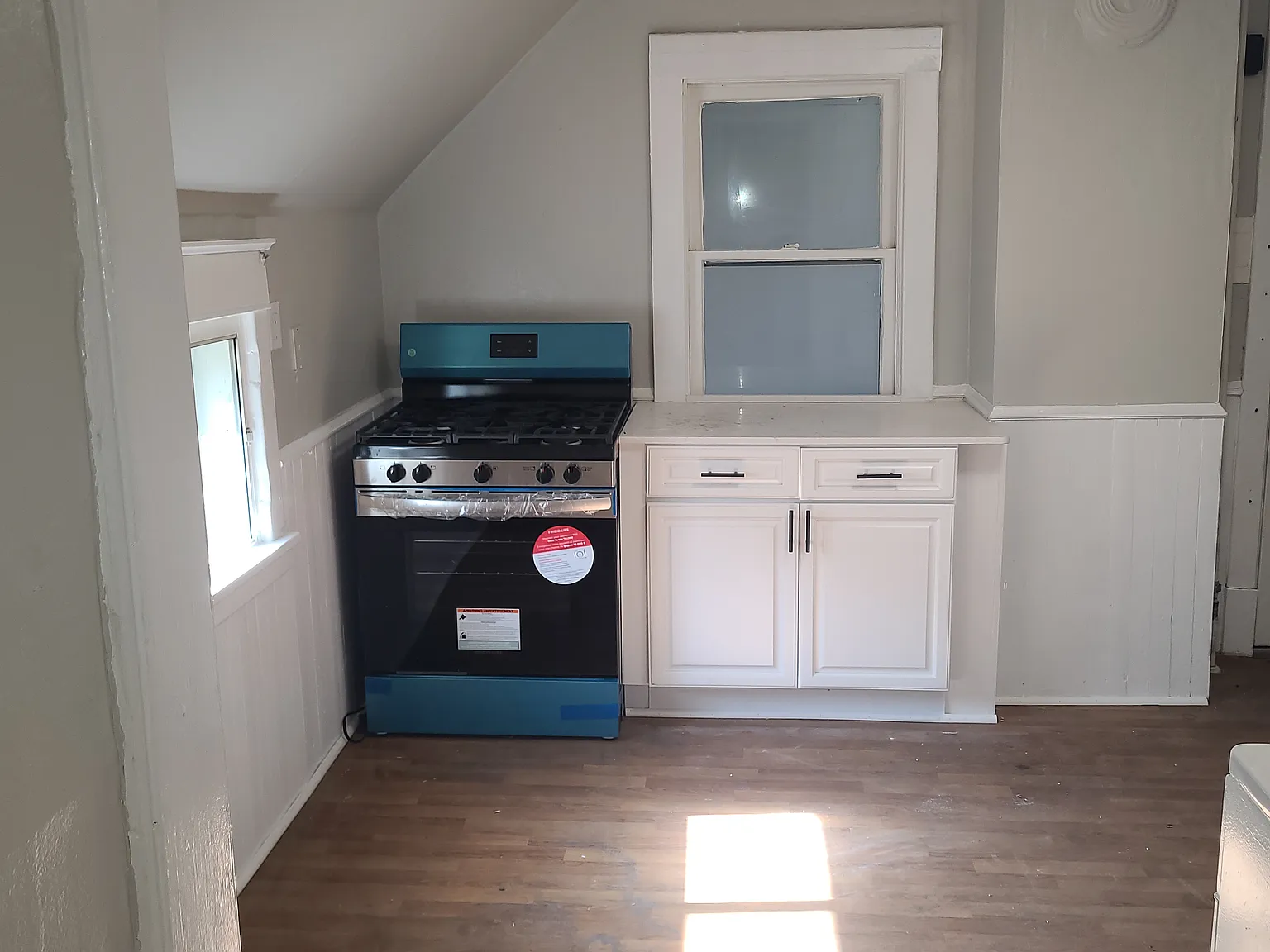 2 bed, 1000 sqft, $1,200 — Photo 1