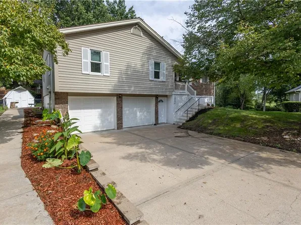1909 Joy Cir, Excelsior Springs, MO 64024