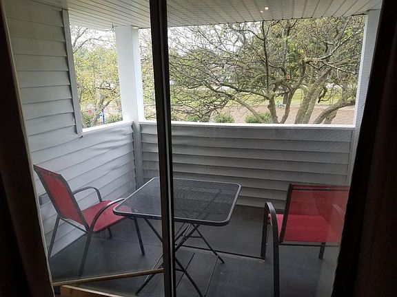 3rd image of 446 Liberty Ct #446