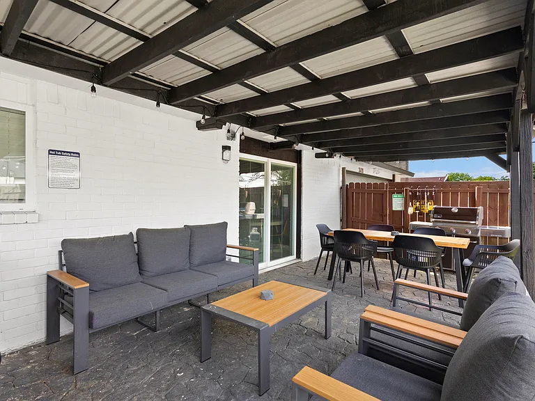 3410 Country Club Dr — Photo 24