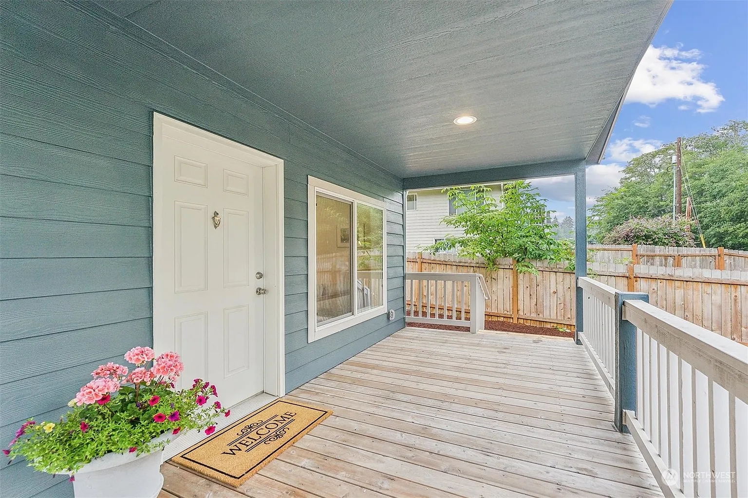 39007 Shoreview Drive NE photo 1