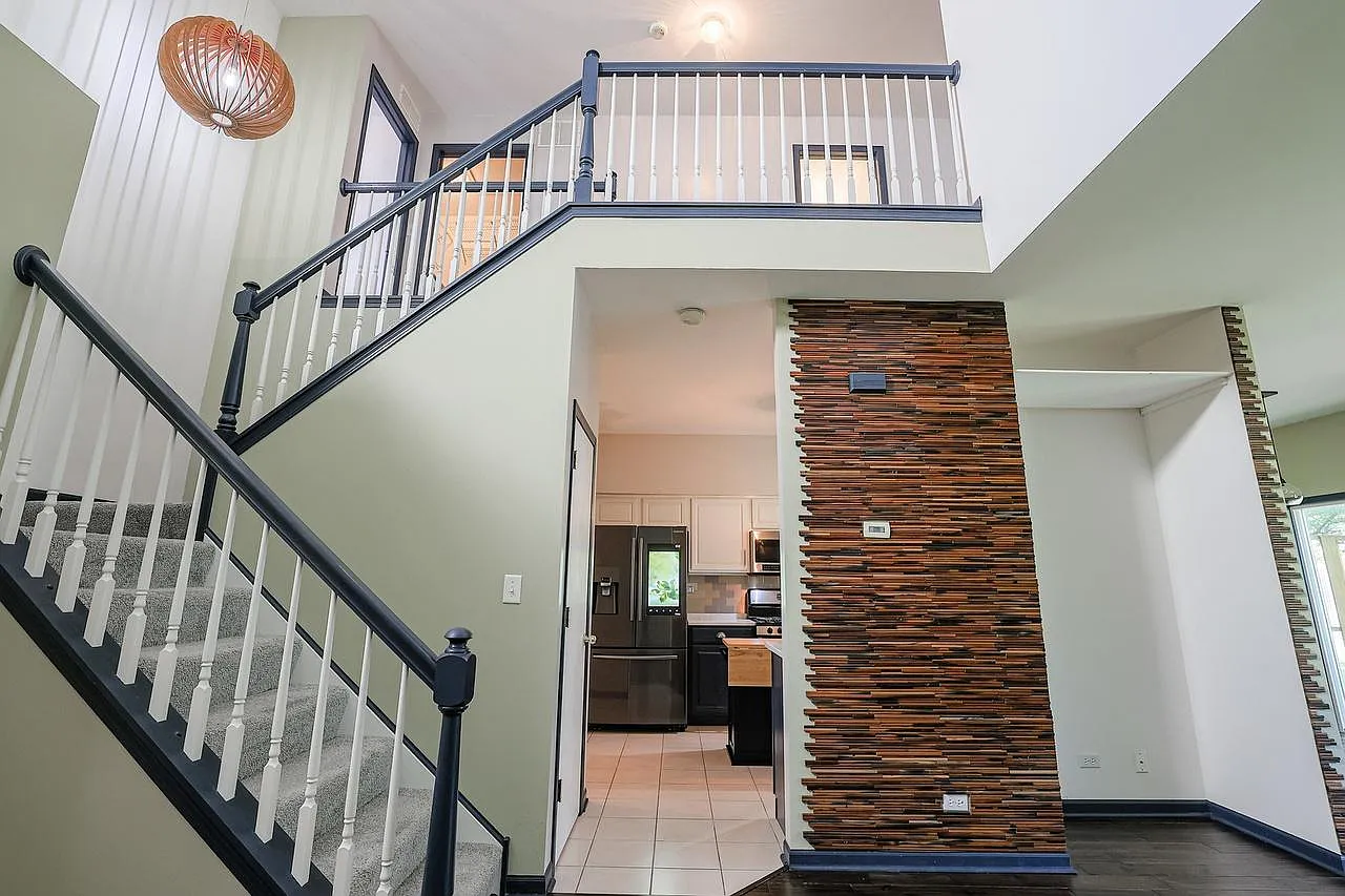 3 bed, 1515 sqft, $2,600 — Photo 4
