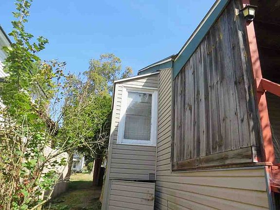 2nd image of 803 E Main St