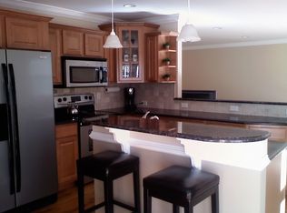 42 Cedar Brook Dr, Somerset, NJ 08873