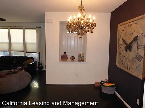 3rd image of 28647 Pietro Dr