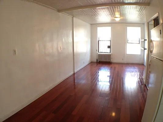 Rented by Nest Seekers International | media 6