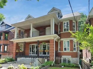7 Thorburn Ave #101, Toronto, ON M6K 1C4
