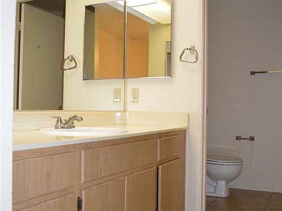 4th image of 552 Canyon Dr Unit 30