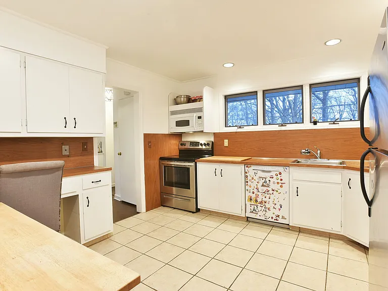 87 Stony Ridge Dr — Photo 5
