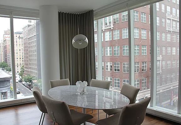 4th image of 151 E 85th St #8E