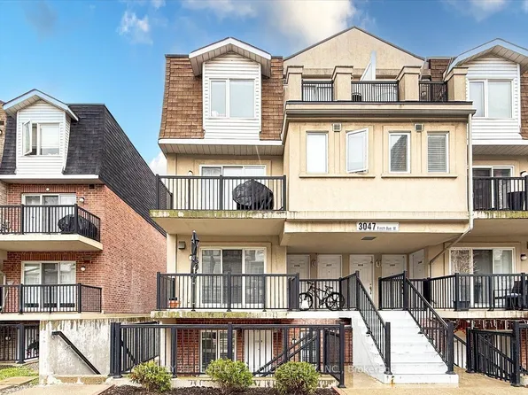 3047 Finch Ave W #2073, Toronto, ON M9M 0A5