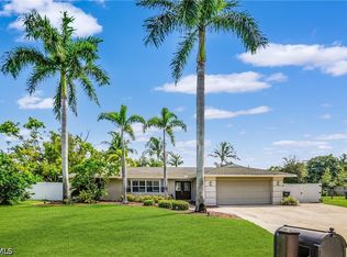 1687 N Flossmoor Rd, Fort Myers, FL 33919