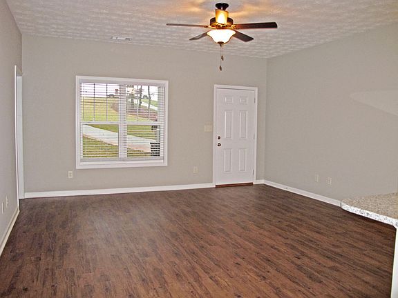 Sample photo of The Daffodil living room
