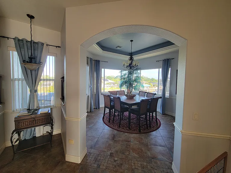 Dinning with water views