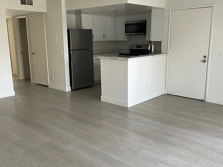 2550 College Pl #108 — Photo 15