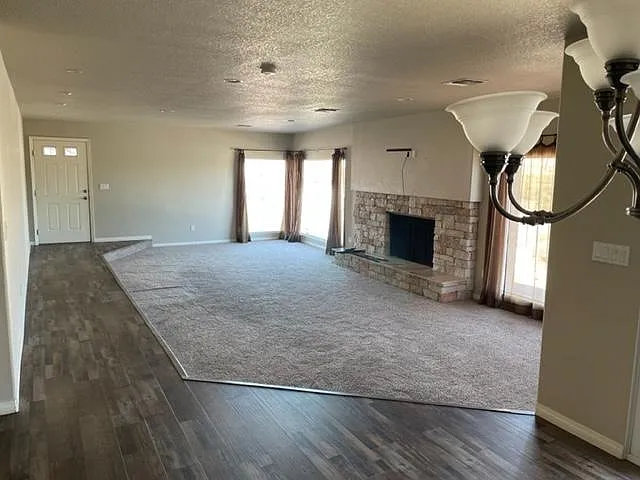1376 Riverfront Dr — Photo 7