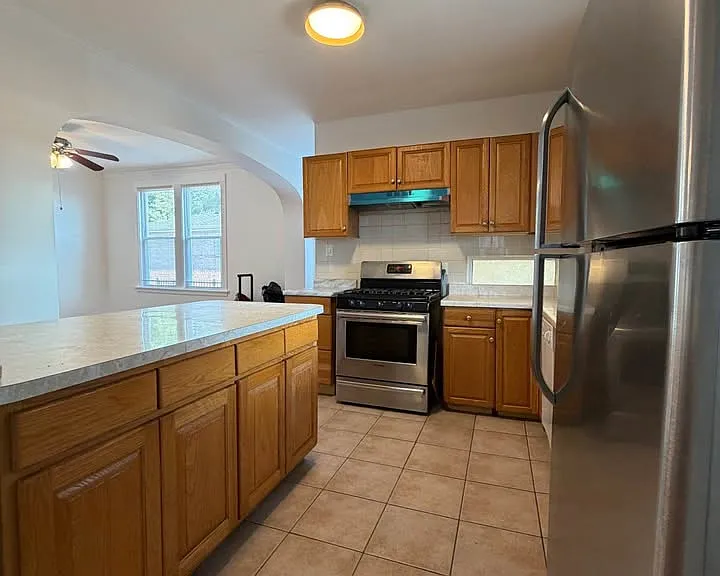 2530 N Neva Ave #1 — Photo 6