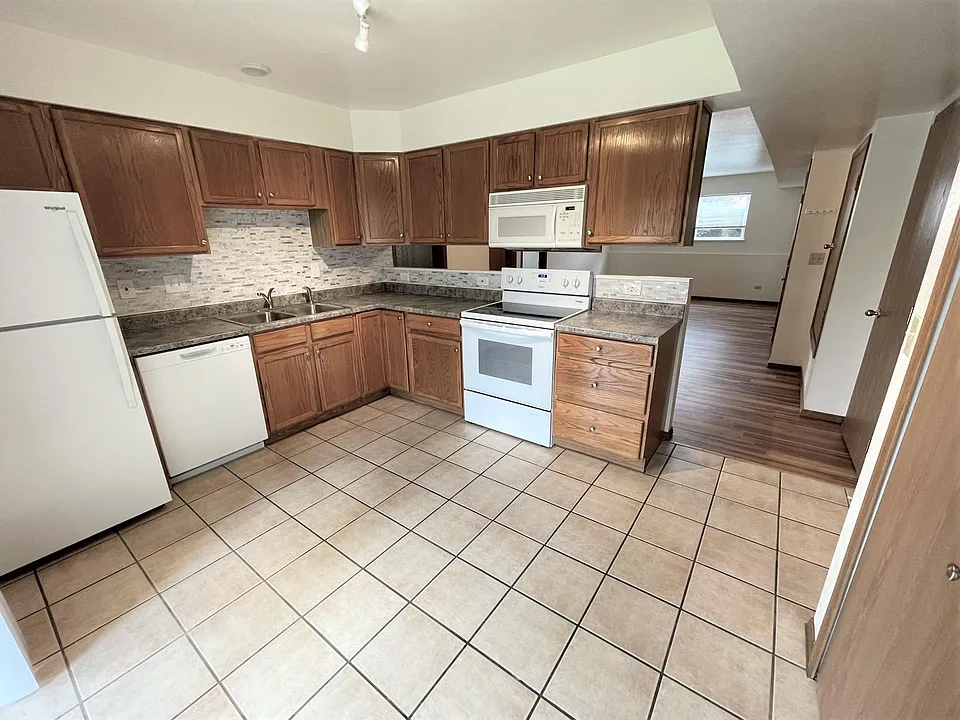 3006 Illinois Ave #D