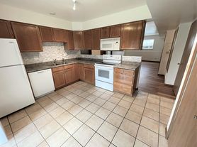 3006 Illinois Ave, Colorado Springs, CO