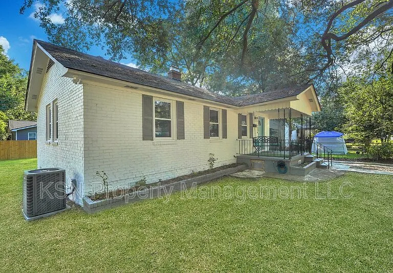 1928 Hawthorne St — Photo 7