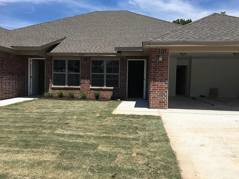 3204 Amberwood Ave — Photo 12