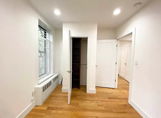 Rented by EastMount Realty LLC | media 21