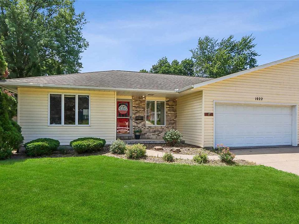 1st image of 1022 Chatham Dr