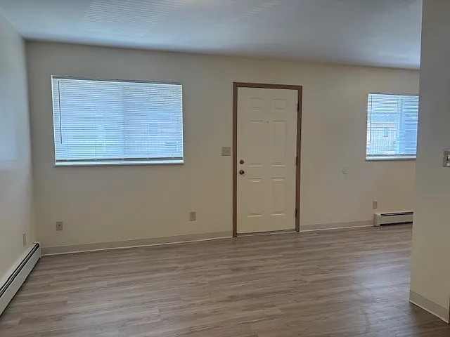 Studio, 1.0 bath, $925 — Photo 2