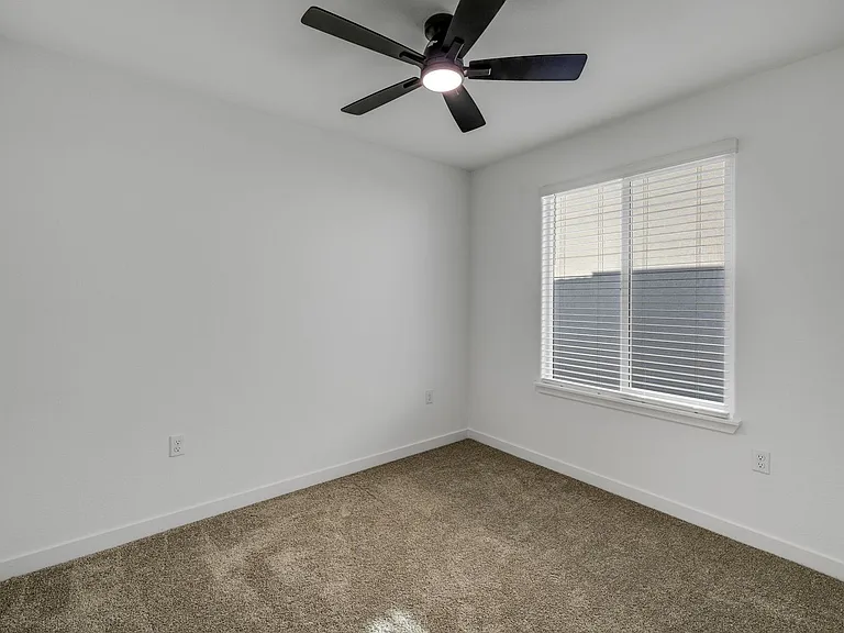 12628 Hereford Ave — Photo 25