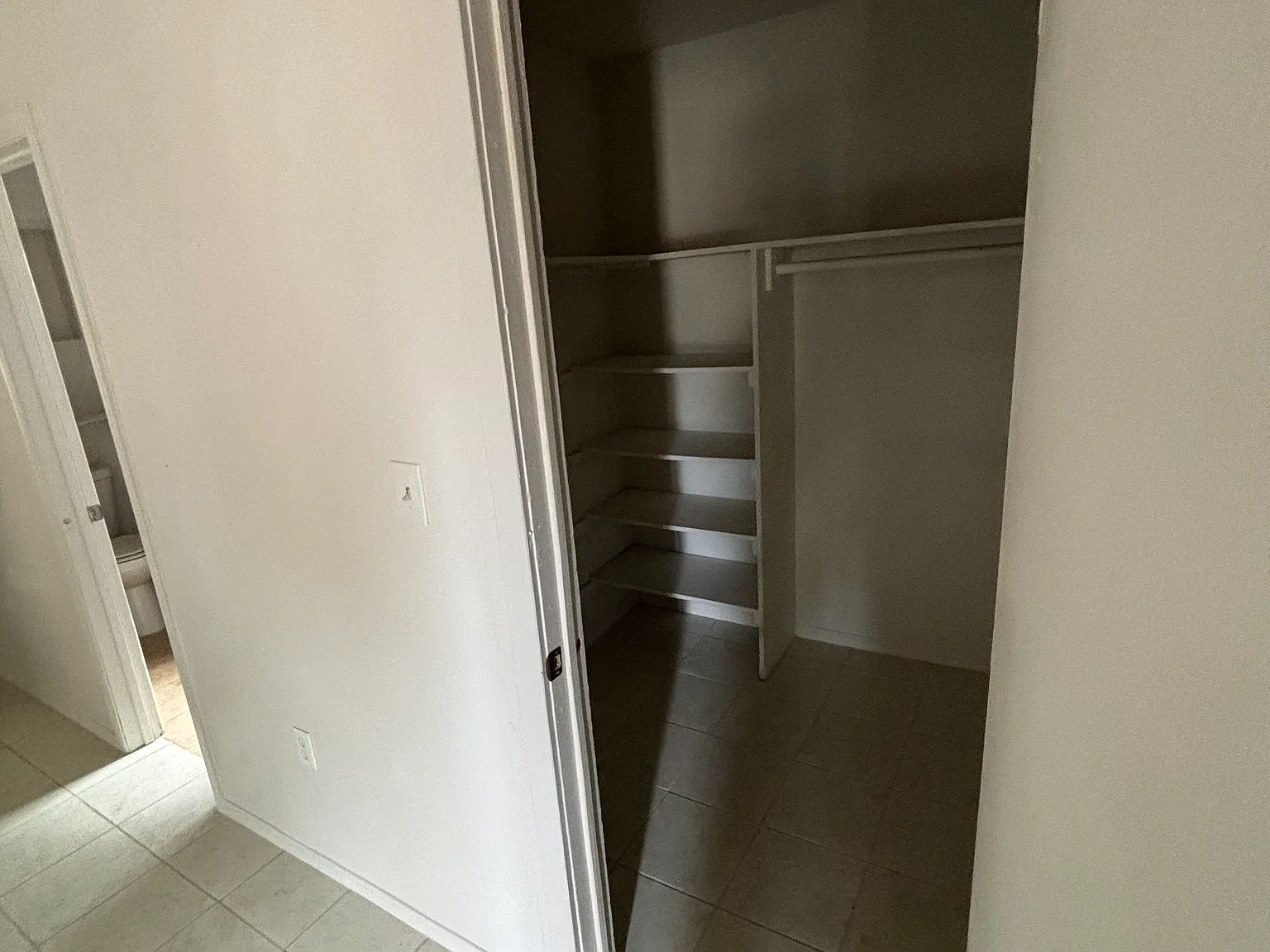 1 bed, 450 sqft, $950 — Photo 2