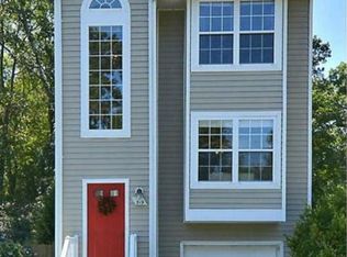 319 Fairmount Dr, Edgewater, MD 21037