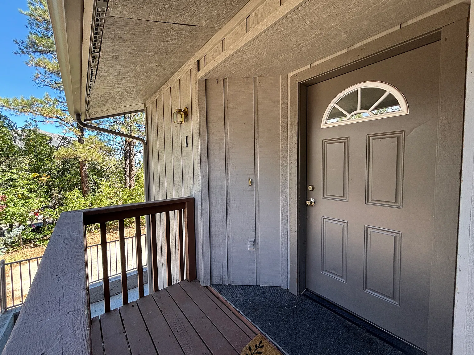 1645 E Mountain View Ave — Photo 3