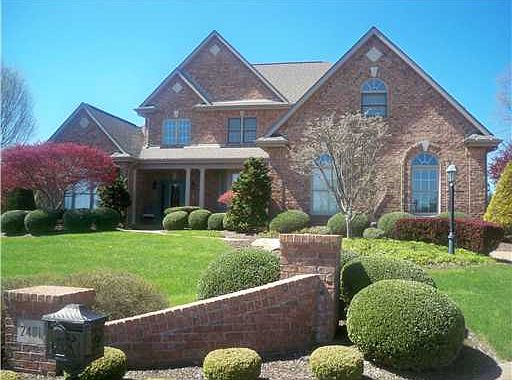 1st image of 2401 Twelve Oaks Ct