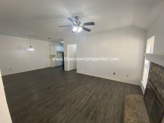 2nd image of 10307 Lone Pine Ln