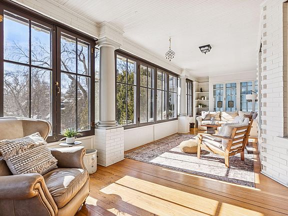 2nd image of 577 Lincoln Ave