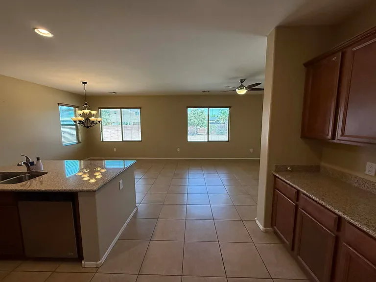 1147 E Empire Canyon Ln — Photo 21