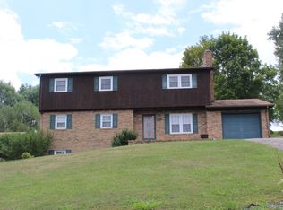 104 Walton Rd, Marion, VA 24354