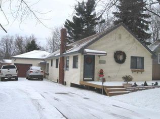 51 Cristy Ave, Waterford, MI 48328