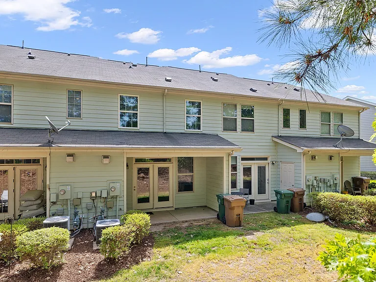 120 Point Comfort Ln — Photo 38