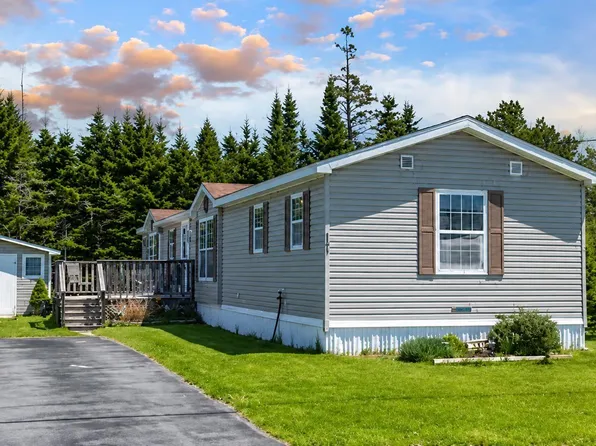 141 Birchill Dr, Halifax, NS B3G 1C7