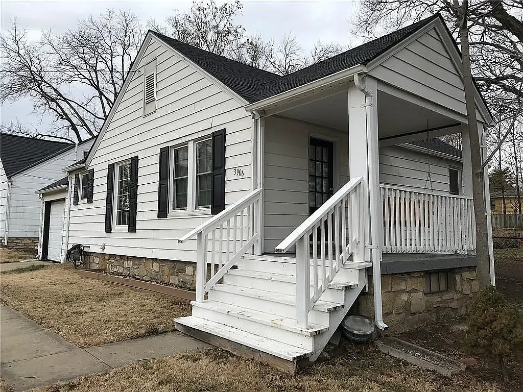 2 bed, 737 sqft, $1,800 — Photo 2