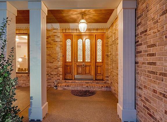 4th image of 12111 Oakcrest Estates Ct