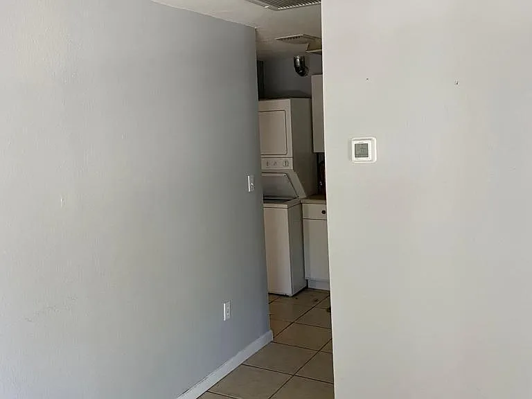 409 Harrison Ave #4 — Photo 8