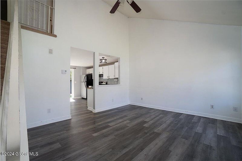 5th image of 106 Arrow Wood Place